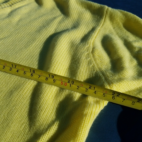 VTG Revere 60's 70's Acrylic Yellow V-Neck Sweater - Picture 3 of 7